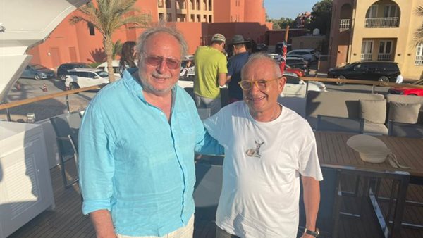 ساويرس مع ملك مصر