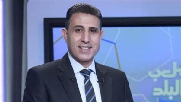 الإعلامي إيهاب الكومي