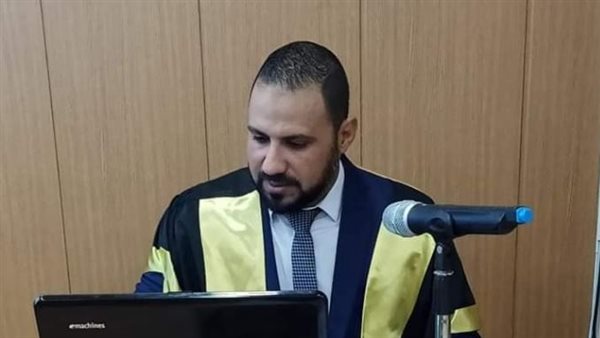 الباحث حمادة فواز