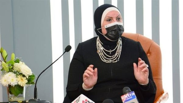 نيفين جامع - وزير