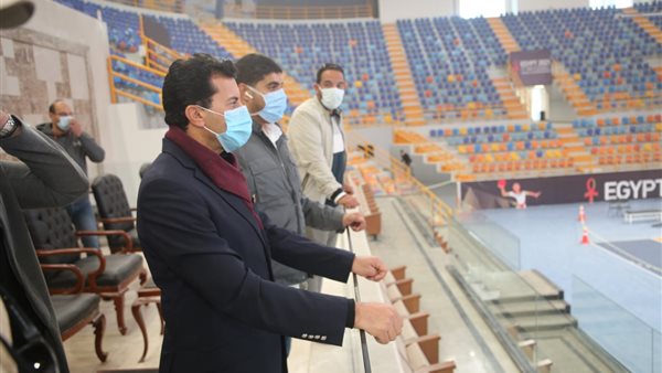 وزير الرياضة أشرف