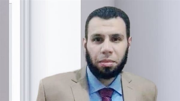 الدكتور أحمد الديب