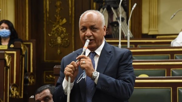 النائب مصطفى بكرى