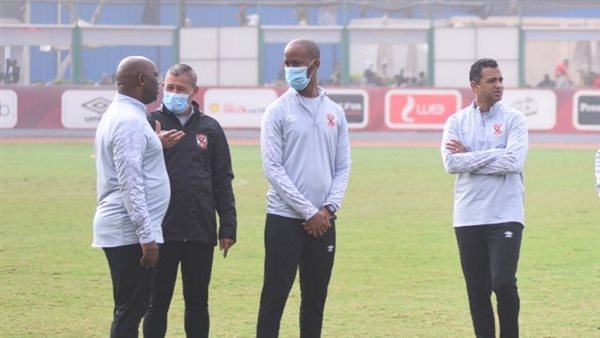 موسيماني مع جهازه