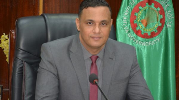 أيمن مختار ـ محافظ