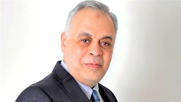 الفنان أشرف زكي -