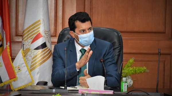 وزير الشباب والرياضة