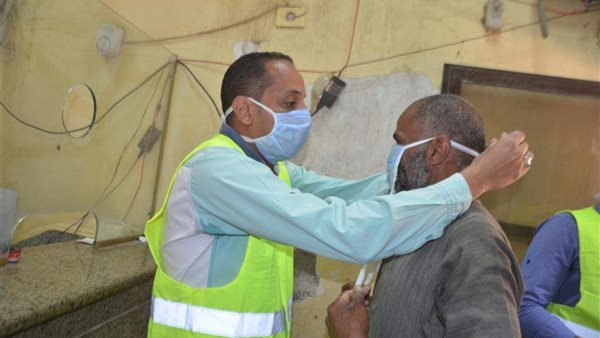 توزيع الكمامات ـ