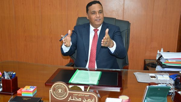 أيمن مختار ـ محافظ