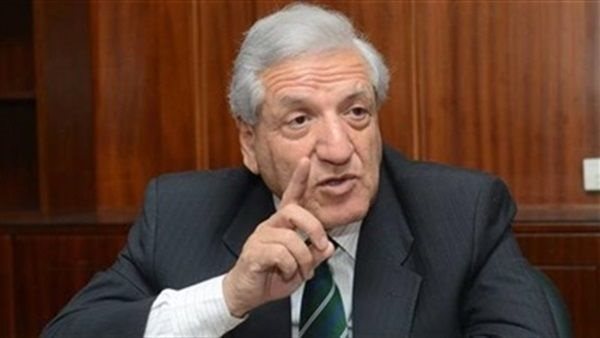  الدكتور فخرى الفقى