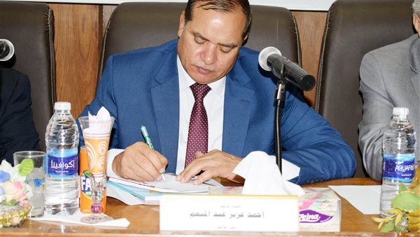 احمد عزيز ـ رئيس