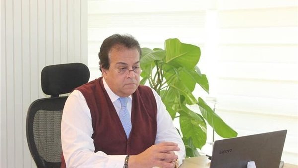 الدكتور خالد عبد