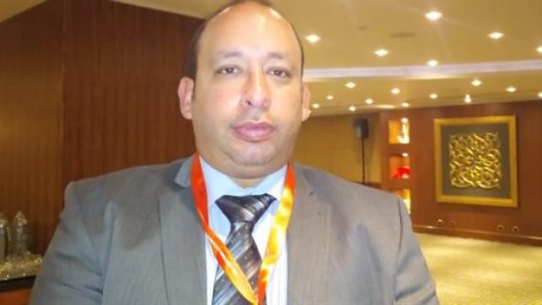 الدكتور حسام صلاح