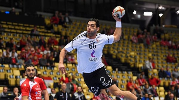 أحمد الأحمر 