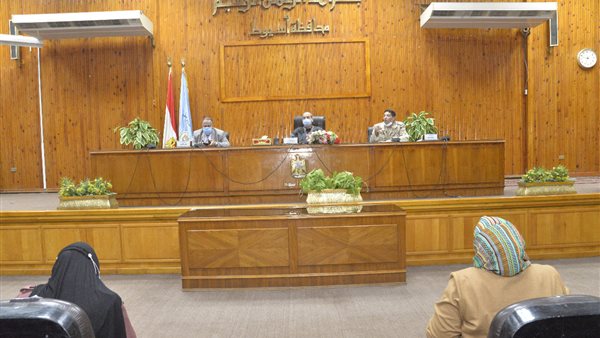 محافظ اسيوط 