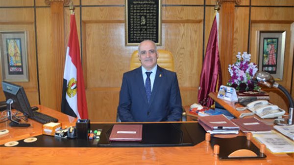 رئيس جامعة الفيوم