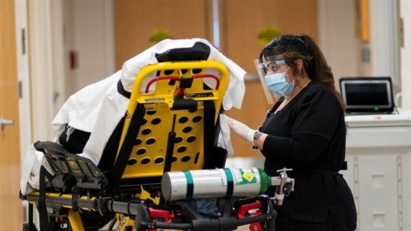 فيروس كورونا يتفشى