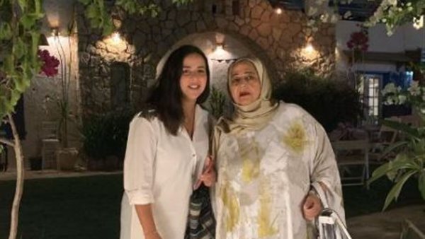 إيمي سمير غانم وحماتها