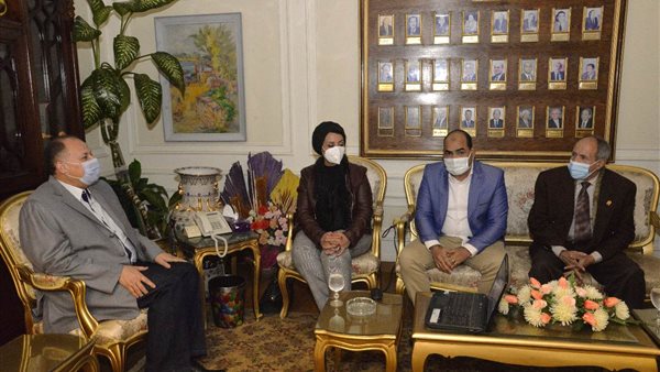 محافظ أسيوط