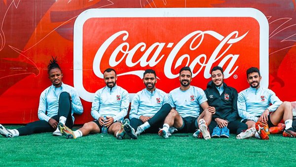 لاعبو الأهلي