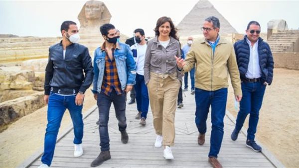 النجم مينا مسعود