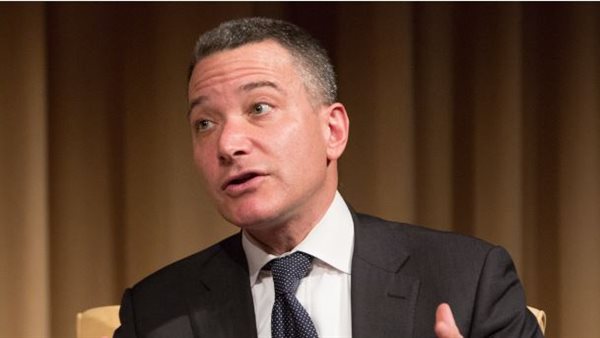 جيفري روزن -  القائم