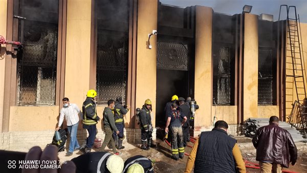 جانب من الحريق