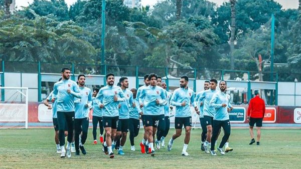 لاعبو الأهلي