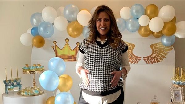 هبة عبدالعزيز