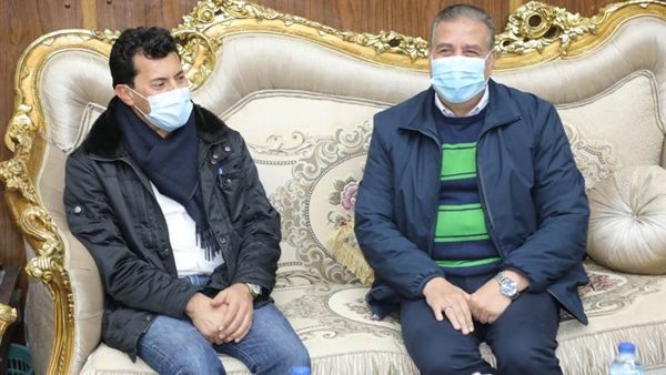 محافظ المنوفية ووزير