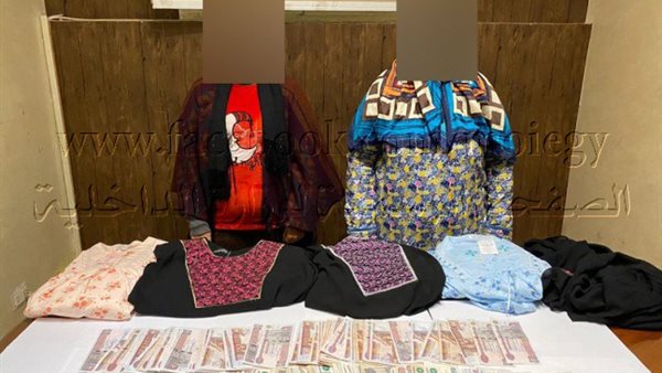 المتهمتين وجانب من