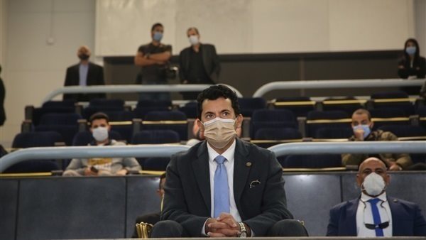 الدكتور أشرف صبحي