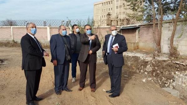 جانب من جولة المحافظ