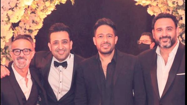 حماقي واكرم حسني