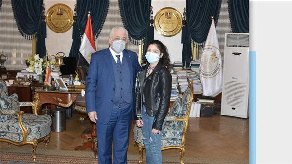 جانب من تكريم الطالبة