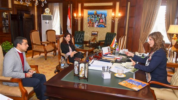 وزيرة الدولة للهجرة