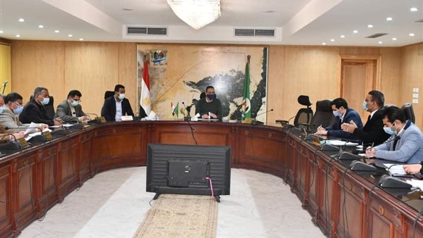 أحمد الأنصاري محافظ