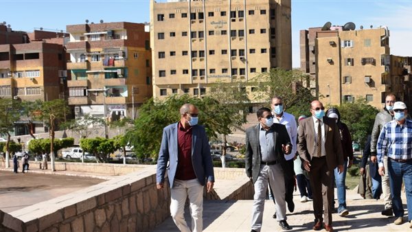 أشرف عطية محافظ أسوان