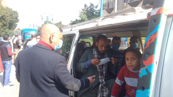 جانب من جولة المحافظ