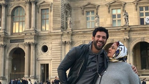 حسن الرداد ووالدته