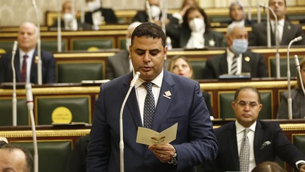  الدكتور نادر مصطفى