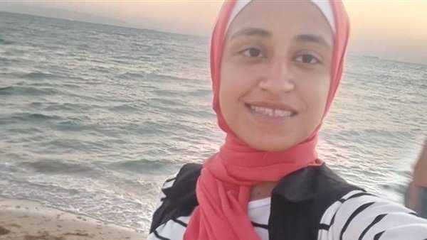 فتاة النزهة 