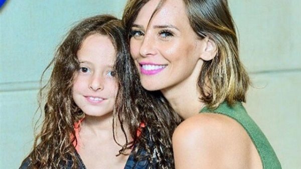 إيمان العاصي وإبنتها