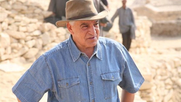 الدكتور زاهي حواس