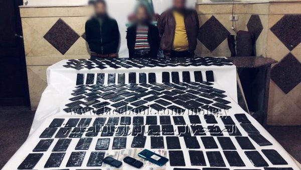 المتهمين و المضبوطات