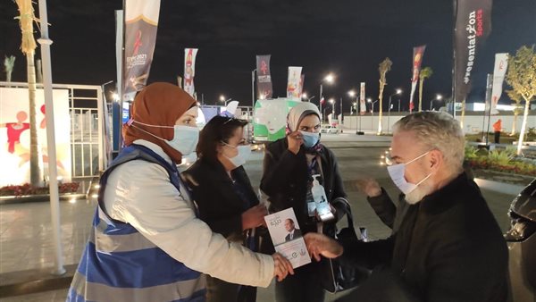 اجراء الفحوصات للمشاركين