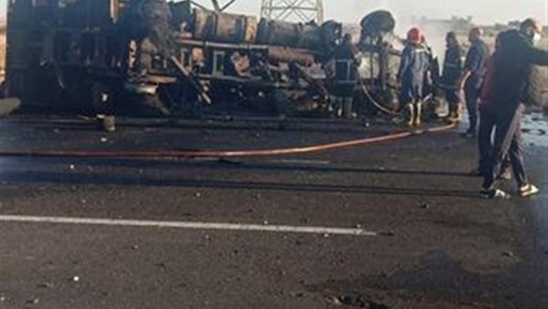 جانب من انقلاب السيارة