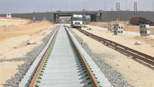 مشروع القطار الكهربائى