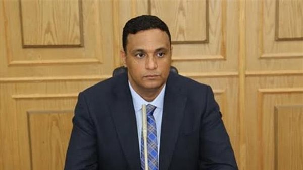  أيمن مختار محافظ