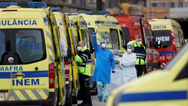 فيروس كورونا يتفشى